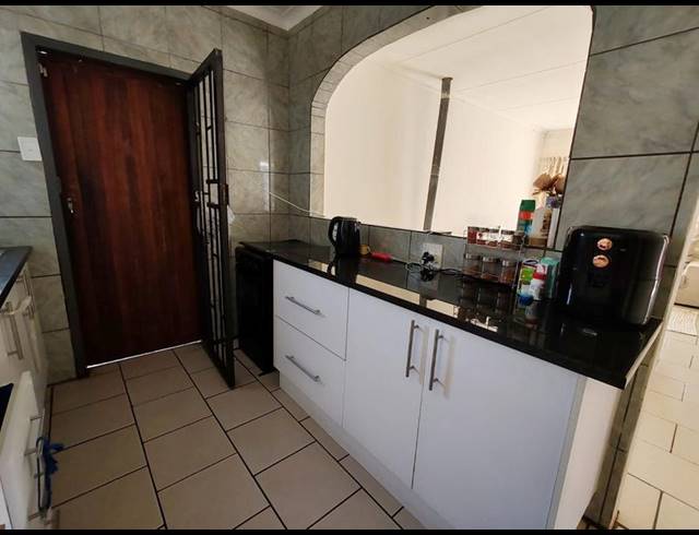 3 BEDROOM HOUSE FOR SALE IN ELANDSPOORT